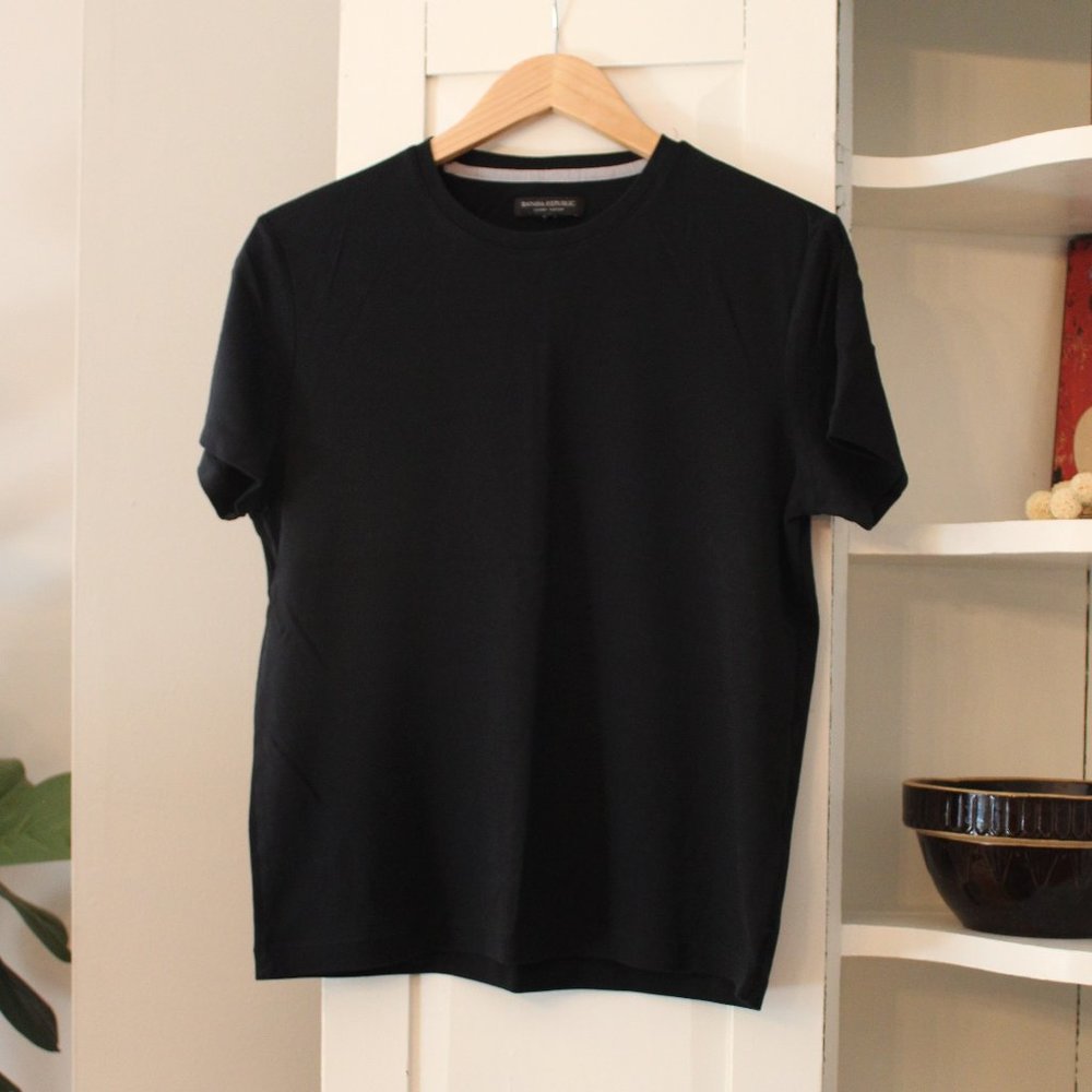 Banana Republic Luxury Touch Tee